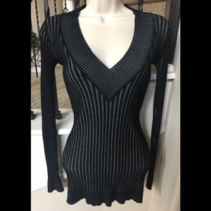 V neck sweater size M